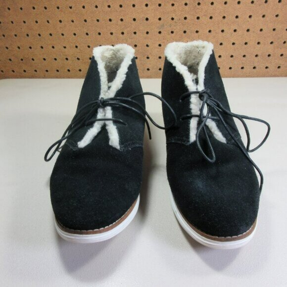 Cole Haan womens black suede sherpa lined chukka boots 8.5 C w04129 - Picture 3 of 8